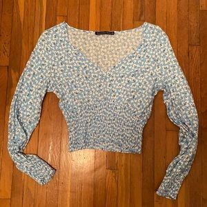 Abercrombie smocked long sleeve crop top